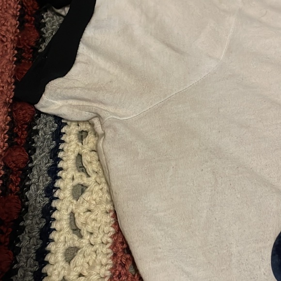 Disney's Lilo & Stitch "Stay Weird" Stitch T-shirt - XXL - Picture 6 of 6